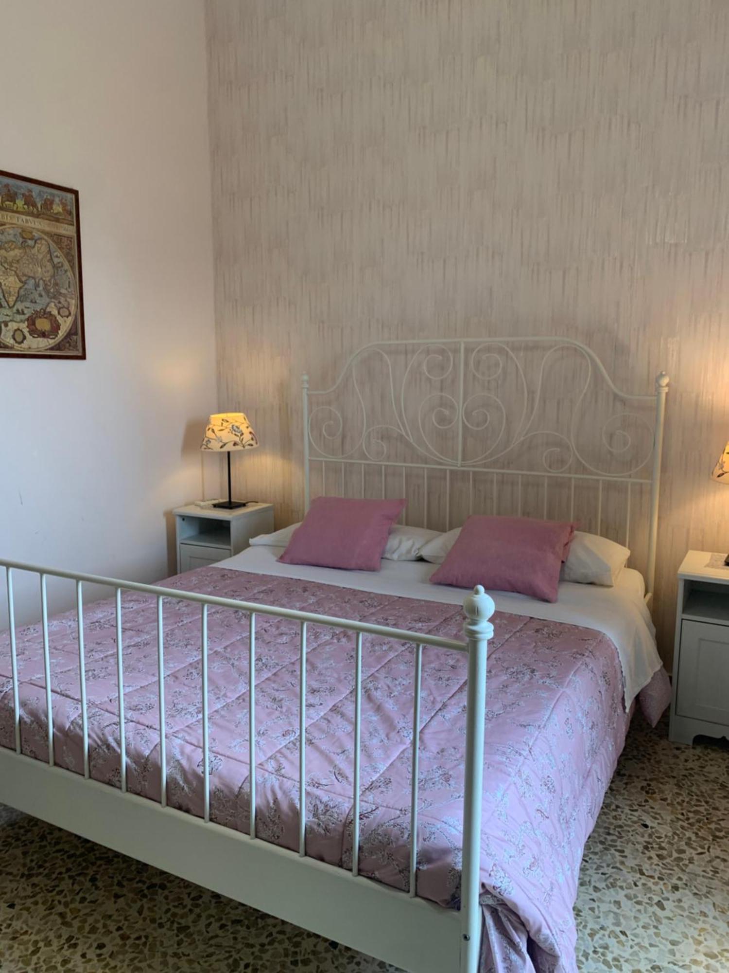 La Casa Di Chicca Apartment Lecce Ngoại thất bức ảnh