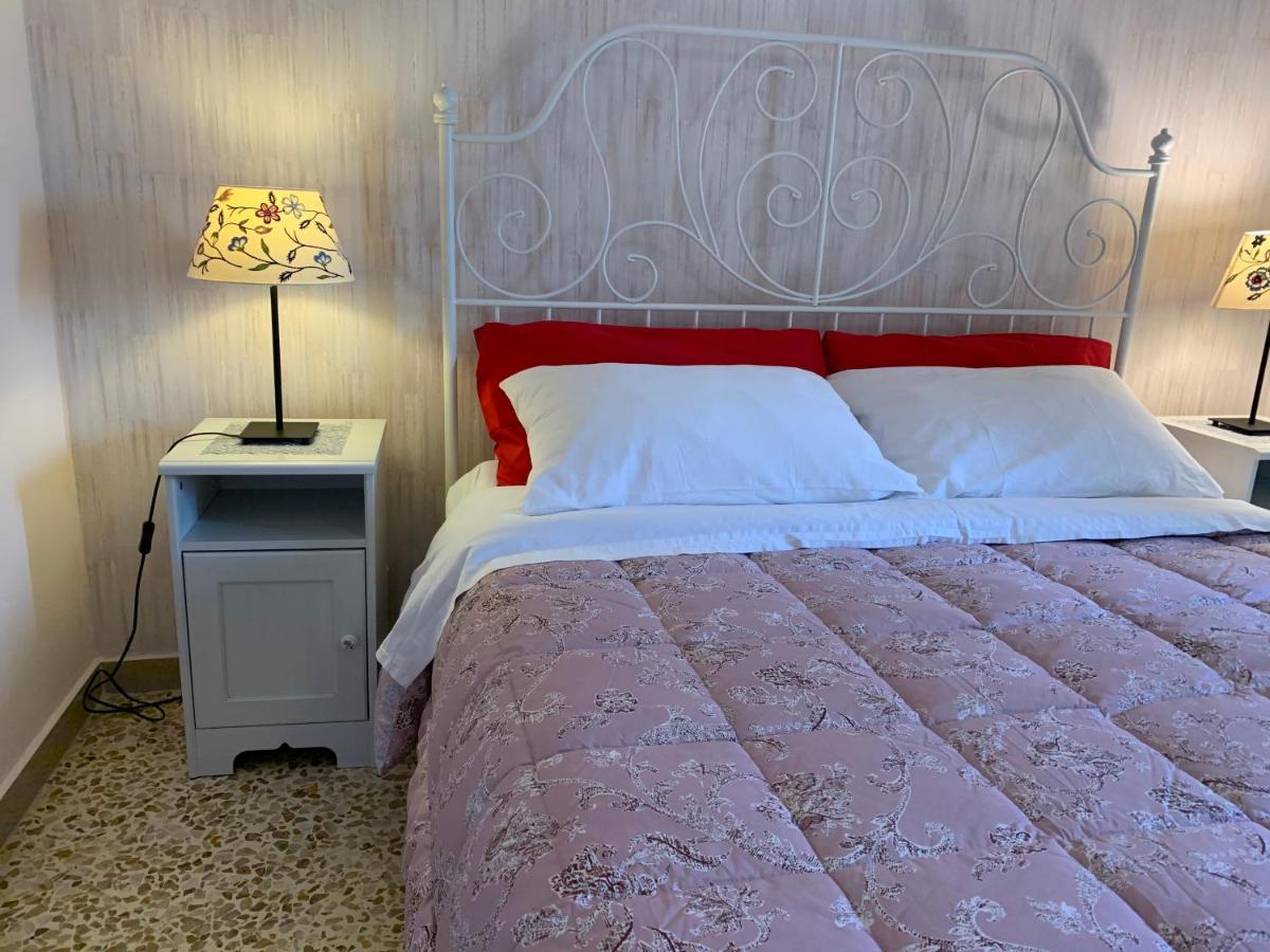 La Casa Di Chicca Apartment Lecce Ngoại thất bức ảnh